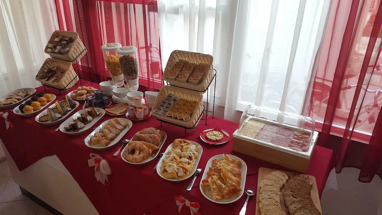 La Locanda Di Gioele Lido di Camaiore Hotel
